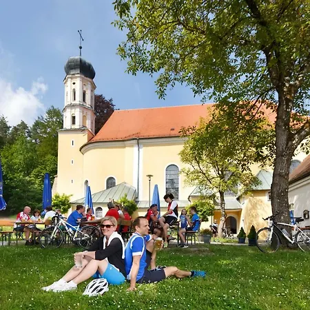 Wallfahrts-gaststätte Heilbrünnl Gasthof *