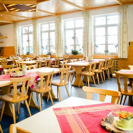 Wallfahrts-gaststaette Heilbruennl Inn *